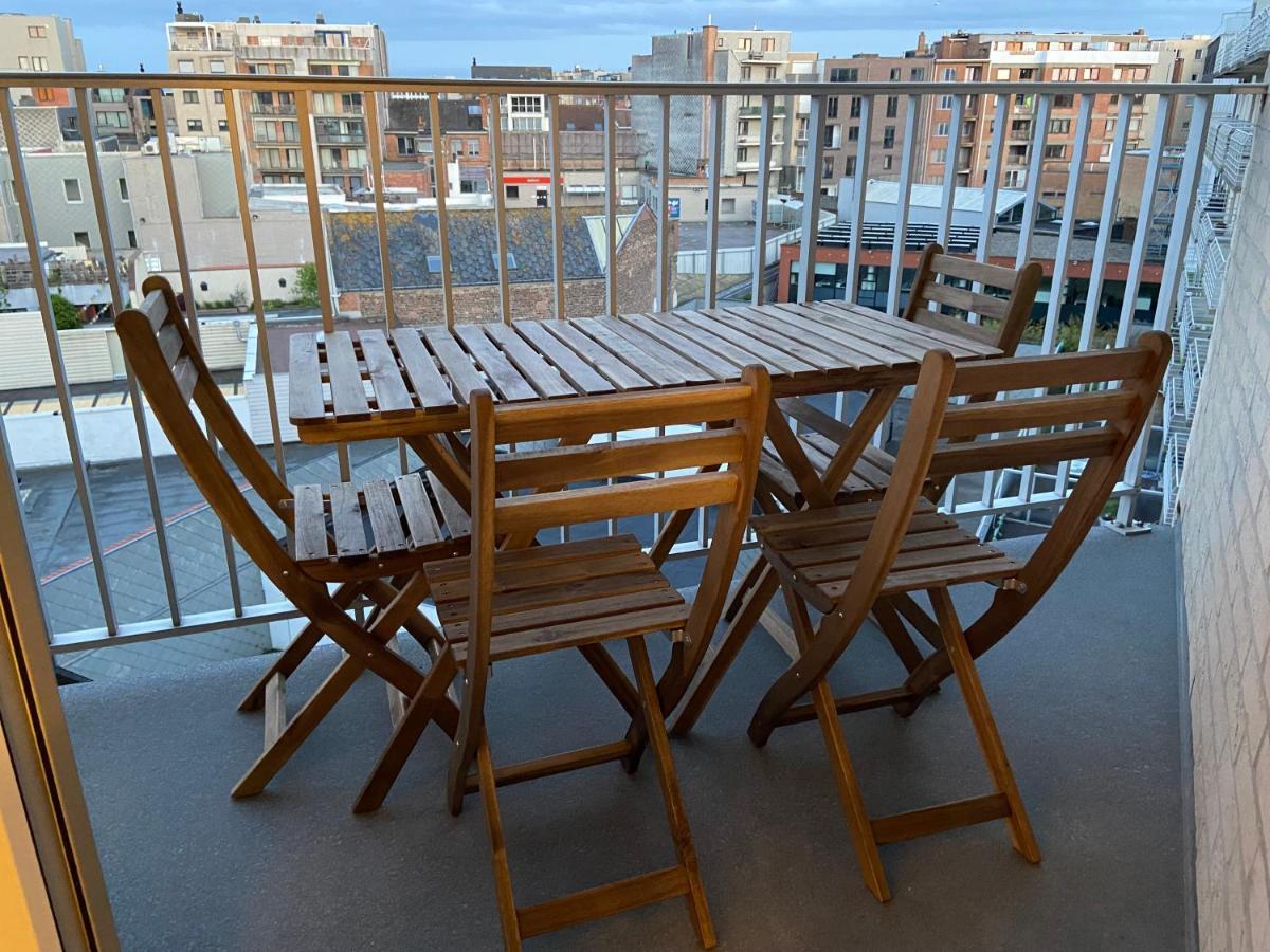Vakantieappartement Oostende Met Priveparking Екстериор снимка